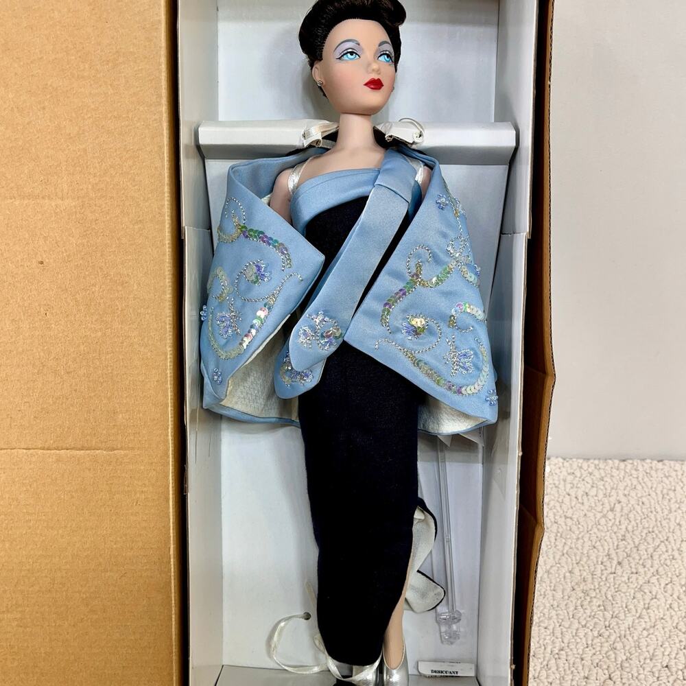 Gene Marshall Midnight Gamble 16" Fashion Doll Ashton Drake Mel Odom No COA - Picture 2 of 15